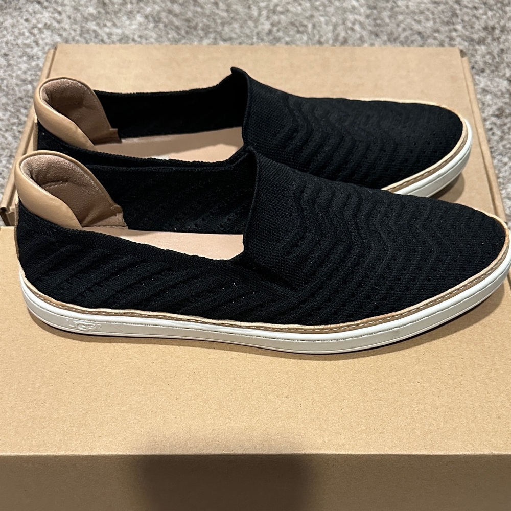 UGG Black Slip-On Sneakers Womens size 9